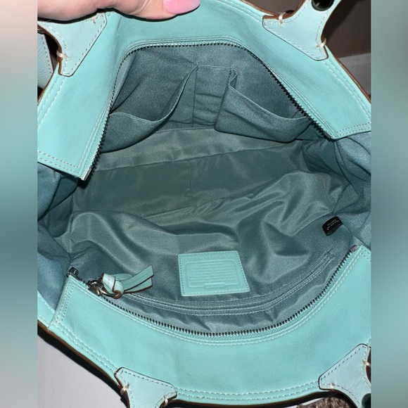 Coach EUC Turquoise Leather Pleated Gallery Shoulder Tote with COA - Picture 15 of 17